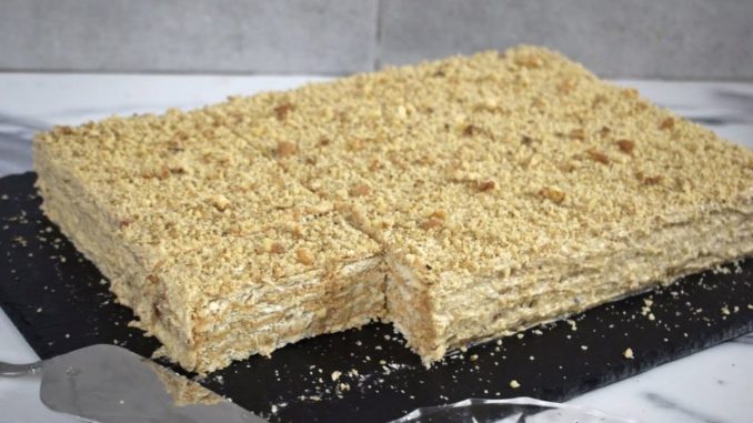 Brza Keks Torta Sa Orasima – Bez Pečenja, Najlakša I Najukusnija Torta! - featured image Brza Keks Torta Sa Orasima – Bez Pečenja, Najlakša I Najukusnija Torta! - featured image