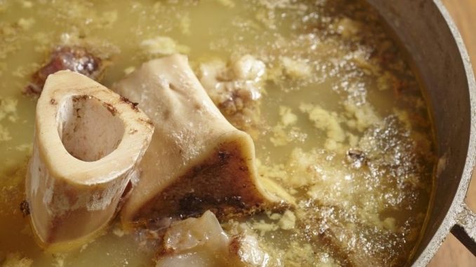 SUPA OD KOSTIJU: UBRZAVA METABOLIZAM, JAČA IMUNITET, REGULIŠE RAD CREVA SUPA OD KOSTIJU: UBRZAVA METABOLIZAM, JAČA IMUNITET, REGULIŠE RAD CREVA - featured image