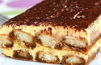 NIJE UOBIČAJENI TIRAMISU! Postoji tajni sastojak koji će iznenaditi vaše goste! NIJE UOBIČAJENI TIRAMISU! Postoji tajni sastojak koji će iznenaditi vaše goste! - featured image