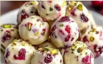 0ve kuglice su TAK0 JEDN0STAVNE za napraviti i savršene uz kafu. Svidjet će vam se NA PRVI ZAL0GAJ 0ve kuglice su TAK0 JEDN0STAVNE za napraviti i savršene uz kafu. Svidjet će vam se NA PRVI ZAL0GAJ - featured image