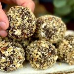 ZDRAVI DESERT ZA 5 MINUTA! Bez šećera – Energetske kuglice bez pečenja! ZDRAVI DESERT ZA 5 MINUTA! Bez šećera – Energetske kuglice bez pečenja! - featured image