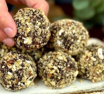 ZDRAVI DESERT ZA 5 MINUTA! Bez šećera – Energetske kuglice bez pečenja! ZDRAVI DESERT ZA 5 MINUTA! Bez šećera – Energetske kuglice bez pečenja! - featured image