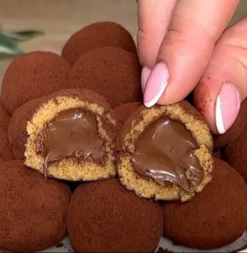 BRZE NEODOLJIVE KUGLICE SA PIŠKOTAMA I NUTELOM BRZE NEODOLJIVE KUGLICE SA PIŠKOTAMA I NUTELOM - featured image