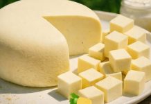 Potrebno je 1 litar mleka, 1 jogurt i pola limuna – i dobićete najbolji domaći sir! Potrebno je 1 litar mleka, 1 jogurt i pola limuna – i dobićete najbolji domaći sir! - featured image