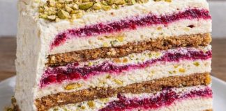 POSNA pistać torta bez jaja i mleka – kraljica svečanog stola… POSNA pistać torta bez jaja i mleka – kraljica svečanog stola… - featured image