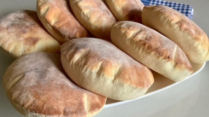 🥖 TRI ŠOLJE BRAŠNA ZA DEVET MAGIČNIH TURSKIH LEPINJA 😍 Mekane, mirisne i nevjerovatno brze za pripremu… 🥖 TRI ŠOLJE BRAŠNA ZA DEVET MAGIČNIH TURSKIH LEPINJA 😍 Mekane, mirisne i nevjerovatno brze za pripremu… - featured image
