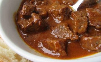 JUNEĆI GULAS SVAKO IMA SVOJ RECEPT ALI MENI JE OVAJ NAJDRAŽI JUNEĆI GULAS SVAKO IMA SVOJ RECEPT ALI MENI JE OVAJ NAJDRAŽI - featured image