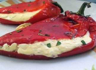 PEČENE PAPRIKE PUNJENE FETA SIROM PEČENE PAPRIKE PUNJENE FETA SIROM - featured image