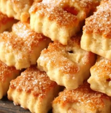 2 jabuke i 10 minuta! Najukusniji i najbrži kolačići! Pravite ih svaki dan! 2 jabuke i 10 minuta! Najukusniji i najbrži kolačići! Pravite ih svaki dan! - featured image