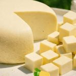 Potrebno je 1 litar mleka, 1 jogurt i pola limuna – i dobićete najbolji domaći sir! Potrebno je 1 litar mleka, 1 jogurt i pola limuna – i dobićete najbolji domaći sir! - featured image