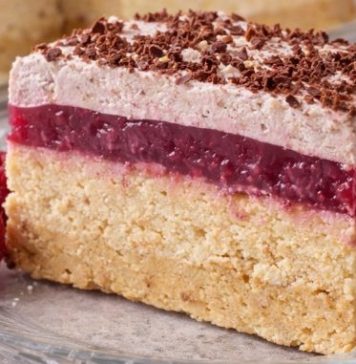 POSNA TORTA SA MALINAMA BEZ PEČENJA – kremasta fantazija gotova za čas! POSNA TORTA SA MALINAMA BEZ PEČENJA – kremasta fantazija gotova za čas! - featured image