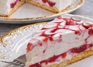 MRAMORNA TORTA OD JAGODA: Izgleda fantastično, a ukus obara s nogu! MRAMORNA TORTA OD JAGODA: Izgleda fantastično, a ukus obara s nogu! - featured image