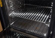 Stavite ovo rernu i za 30 minuta će biti kao nova, bez ribanja: Caka je u jednom sastojku koji svi imaju u kući Stavite ovo rernu i za 30 minuta će biti kao nova, bez ribanja: Caka je u jednom sastojku koji svi imaju u kući - featured image