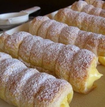 ROLNICE PUNJENE KREMOM OD VANELIJE HVALATI TI SEKO NA PREDIVNOM RECEPTU ZA VANIL KREMU ROLNICE PUNJENE KREMOM OD VANELIJE HVALATI TI SEKO NA PREDIVNOM RECEPTU ZA VANIL KREMU - featured image
