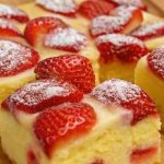 15 MINUTNI ŽUTI “JOGURT JAGODA KOLAČ” Priprema je vrlo jednostavna jer je ovo klasičan biskvit s jogurtom za koji vam ne treba ni vaga… 15 MINUTNI ŽUTI “JOGURT JAGODA KOLAČ” Priprema je vrlo jednostavna jer je ovo klasičan biskvit s jogurtom za koji vam ne treba ni vaga… - featured image