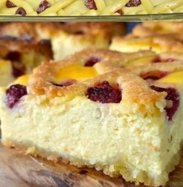 🍰 KOLAČ SA MALINAMA I SVJEŽIM SIROM – SAVRŠENA MJEŠAVINA KREMASTOG I VOĆNOG OKUSA! 🍰 KOLAČ SA MALINAMA I SVJEŽIM SIROM – SAVRŠENA MJEŠAVINA KREMASTOG I VOĆNOG OKUSA! - featured image