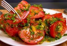 Najukusnije predjelo od paradajza ikad! 🍅 Čarobna salata – jednostavno i brzo! Najukusnije predjelo od paradajza ikad! 🍅 Čarobna salata – jednostavno i brzo! - featured image