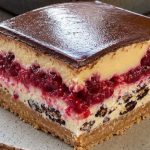 Malina Jaffa kocke – spoj voća, krema i čokolade koji osvaja odmah! Malina Jaffa kocke – spoj voća, krema i čokolade koji osvaja odmah! - featured image