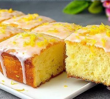Limunov kolač od 12 kašika 🍋 za 5 minuta! Italijanski kolač koji se topi u ustima! Jednostavan i ukusan Limunov kolač od 12 kašika 🍋 za 5 minuta! Italijanski kolač koji se topi u ustima! Jednostavan i ukusan - featured image