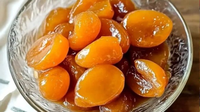 Od 5 kg šljiva napravila sam 12 tegli starinskog slatka – svaka šljiva ostala je cijela! - featured image Od 5 kg šljiva napravila sam 12 tegli starinskog slatka – svaka šljiva ostala je cijela! - featured image