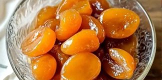 Od 5 kg šljiva napravila sam 12 tegli starinskog slatka – svaka šljiva ostala je cijela! Od 5 kg šljiva napravila sam 12 tegli starinskog slatka – svaka šljiva ostala je cijela! - featured image