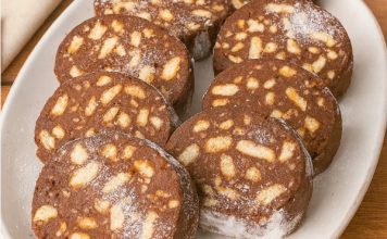 ČOKOLADNA SALAMA BEZ PEČENJA SA KEKSOM – BRZO, JEDNOSTAVNO I NEODOLJIVO! 🍫🍪 ČOKOLADNA SALAMA BEZ PEČENJA SA KEKSOM – BRZO, JEDNOSTAVNO I NEODOLJIVO! 🍫🍪 - featured image