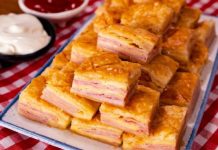 BRZA VEČERICA OD SAMO 4 SASTOJKA:Pita od lisnatog tijesta sa sirom i šunkom BRZA VEČERICA OD SAMO 4 SASTOJKA:Pita od lisnatog tijesta sa sirom i šunkom - featured image