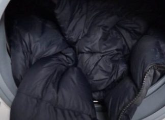 Ovo je najvažnije pravilo kada perete zimske jakne: Evo šta treba ubaciti u bubanj mašine Ovo je najvažnije pravilo kada perete zimske jakne: Evo šta treba ubaciti u bubanj mašine - featured image