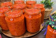 PRAVI DOMAĆI AJVAR OD 20 KG PAPRIKE: Bez patlidžana, a ovako pripremljen ima savršen ukus… PRAVI DOMAĆI AJVAR OD 20 KG PAPRIKE: Bez patlidžana, a ovako pripremljen ima savršen ukus… - featured image